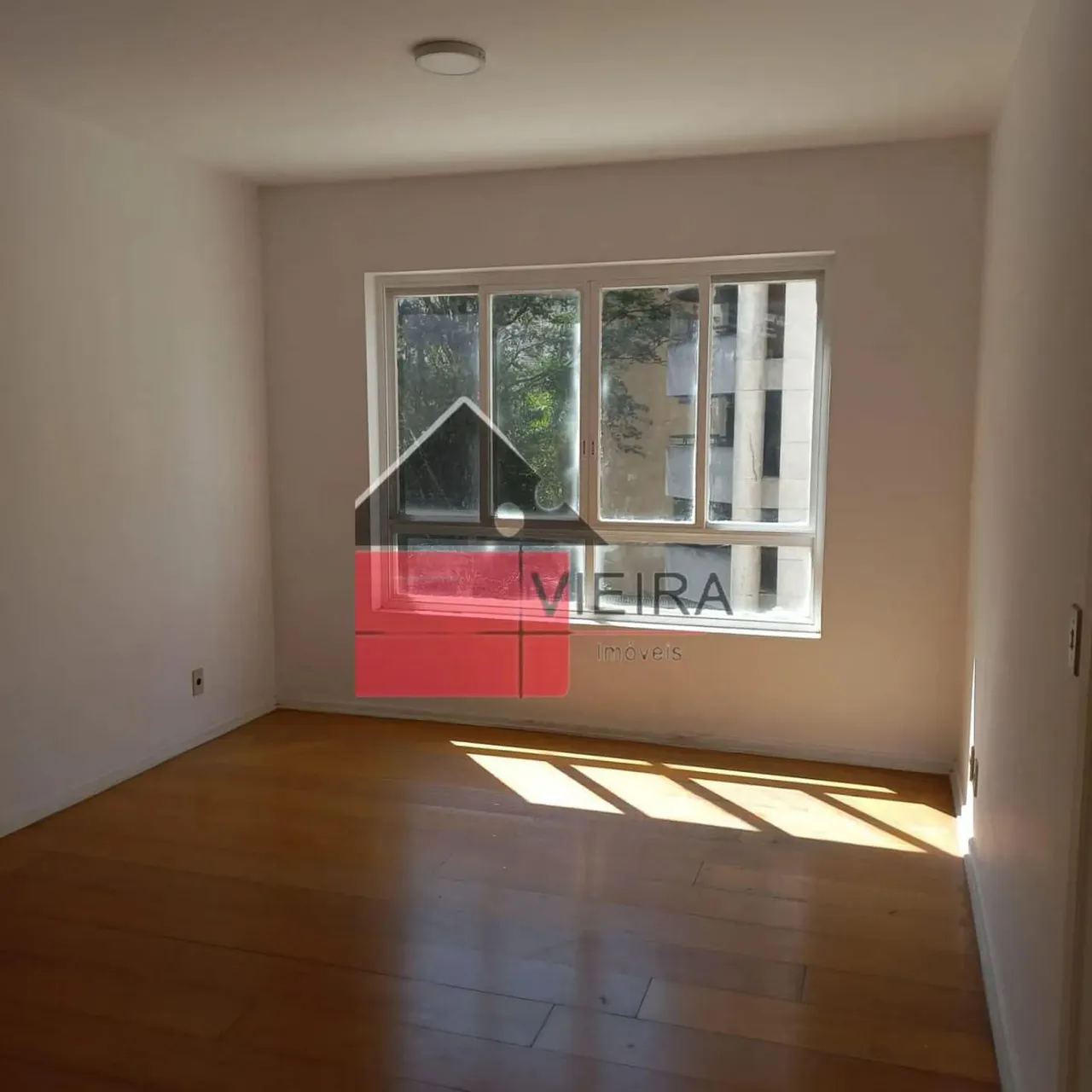 Apartamento com 3 Quartos e 3 banheiros para Alugar, 157 m² por R$ 6.000,00/Mês Excelente