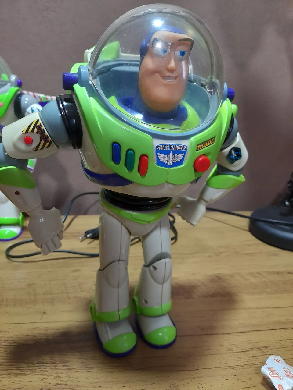 Boneco Buzz Lightyear - Toy Story - Brinquedo Eletrônico