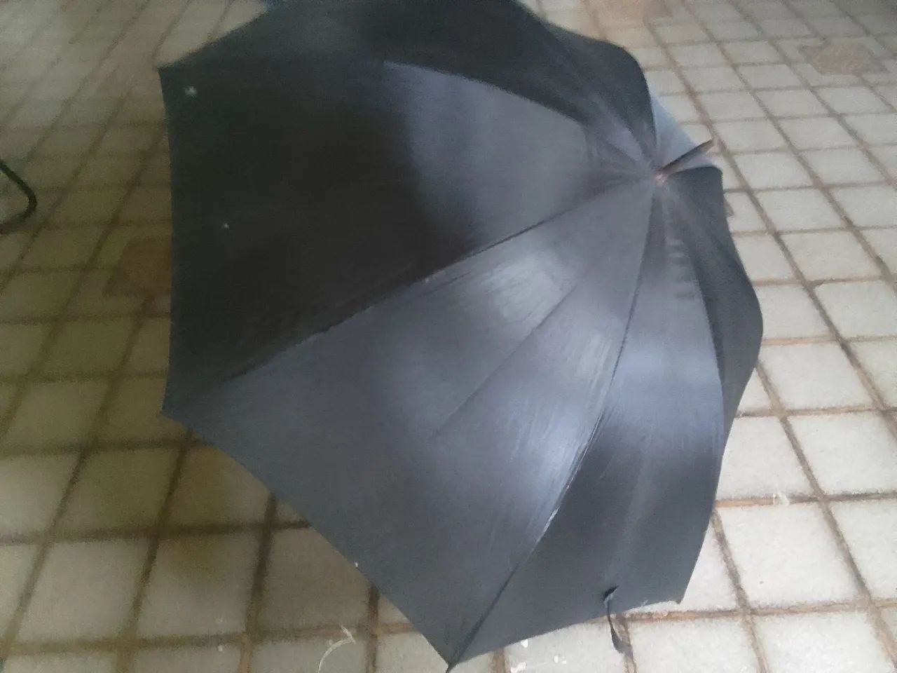 Guarda-chuva preto