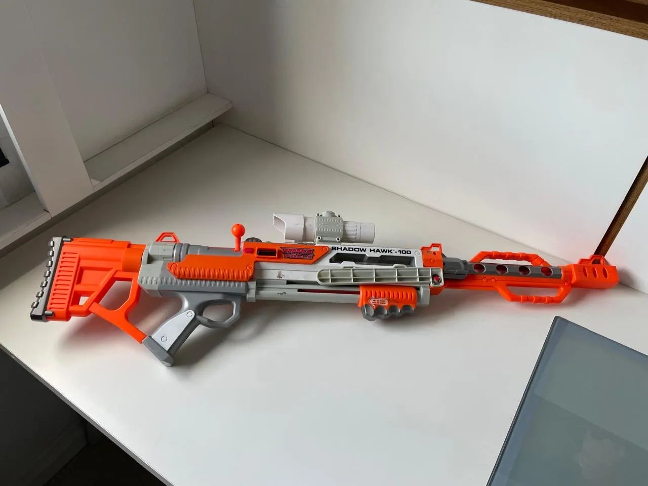 Lançador de dardos Max Force Shadow Hawk 100 tipo Nerf