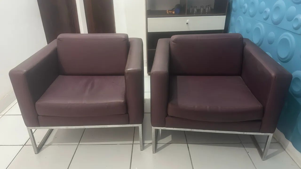Poltronas Tok Stok Detroit (cor vinho)