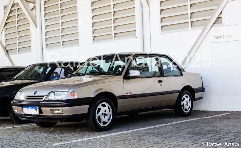 Monza GLS 94/5 -> 59.000KMs - 2.0 Alcool - Espetacular