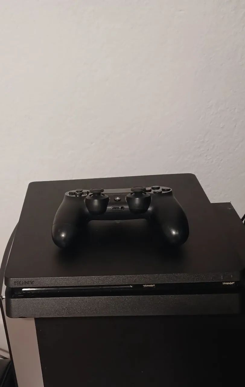 Playstation 4 Slim - Console Completo