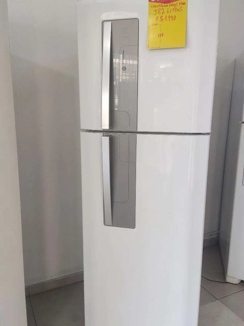 (((ENTREGA GRÁTIS))) Geladeira Electrolux Frost Free 382 Litros