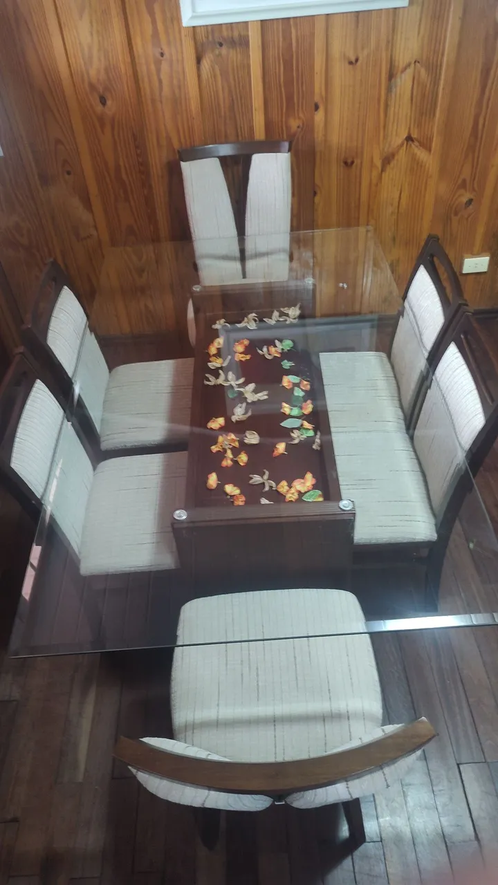 Mesa 6 cadeiras