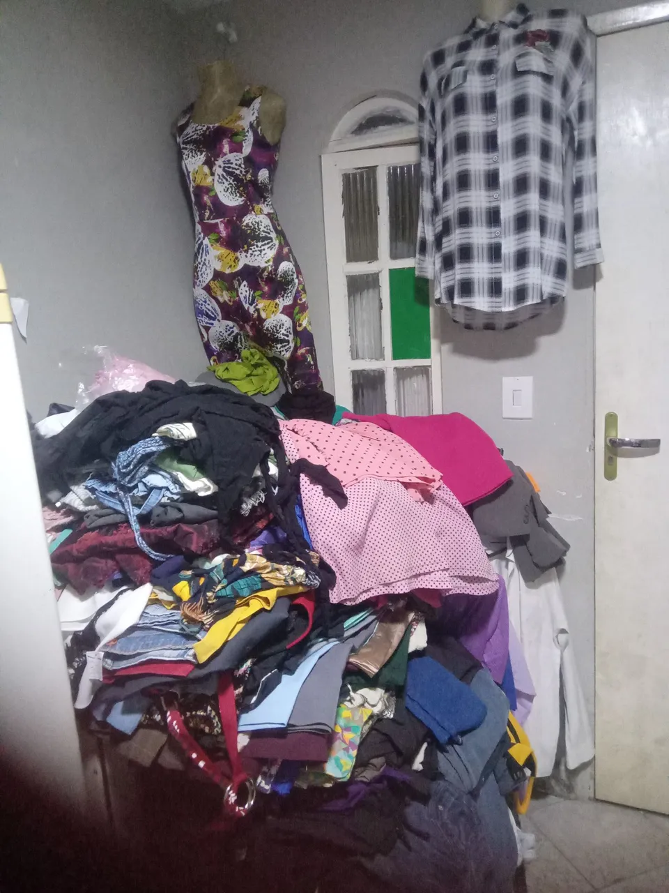 Vende-se um brecho valor 2500.00