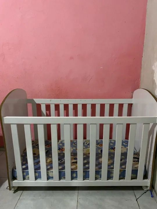 Berço de madeira branco - Foto 3