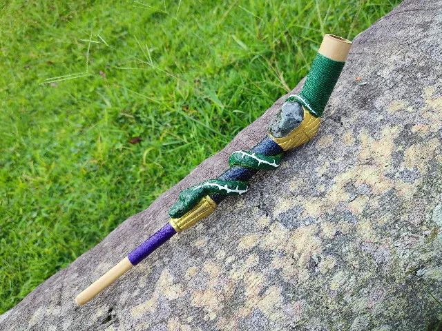 Tepi Aplicador Rapé Jiboia Branca Com Pedra Esmeralda - Jiboia Verde