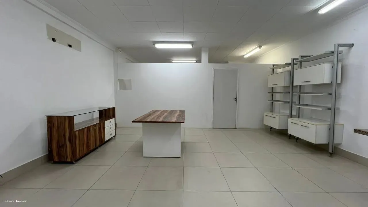 Sala Comercial para Locação em Presidente Prudente, Centro, 1 banheiro, 1 vaga
