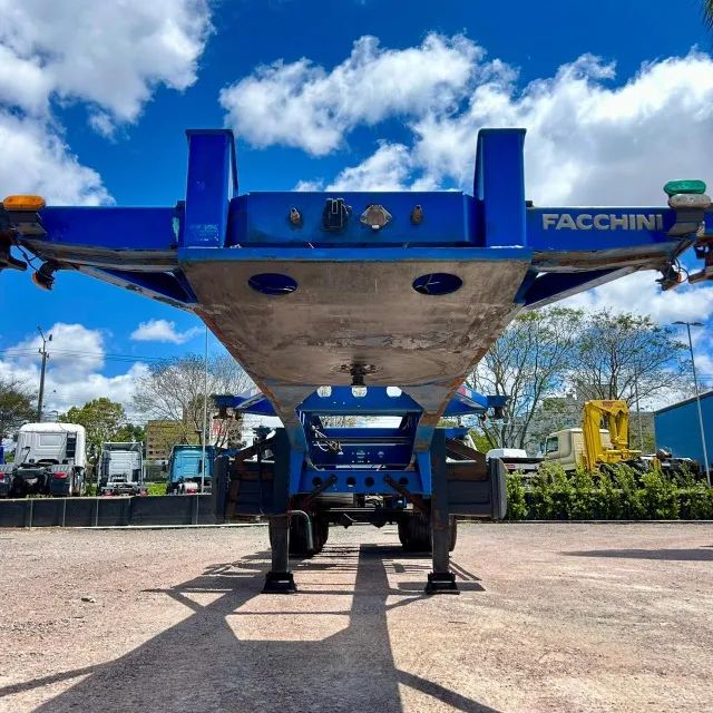 Carreta Bug Porta Conteiner Facchini 2018 Container C/ Pneus