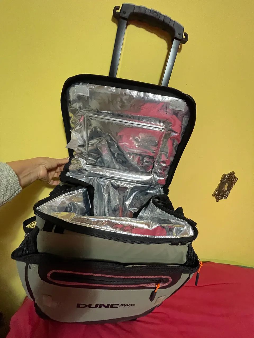 Bolsa térmica impermeável revestida de poliuretno 80 latinhas - Foto 3