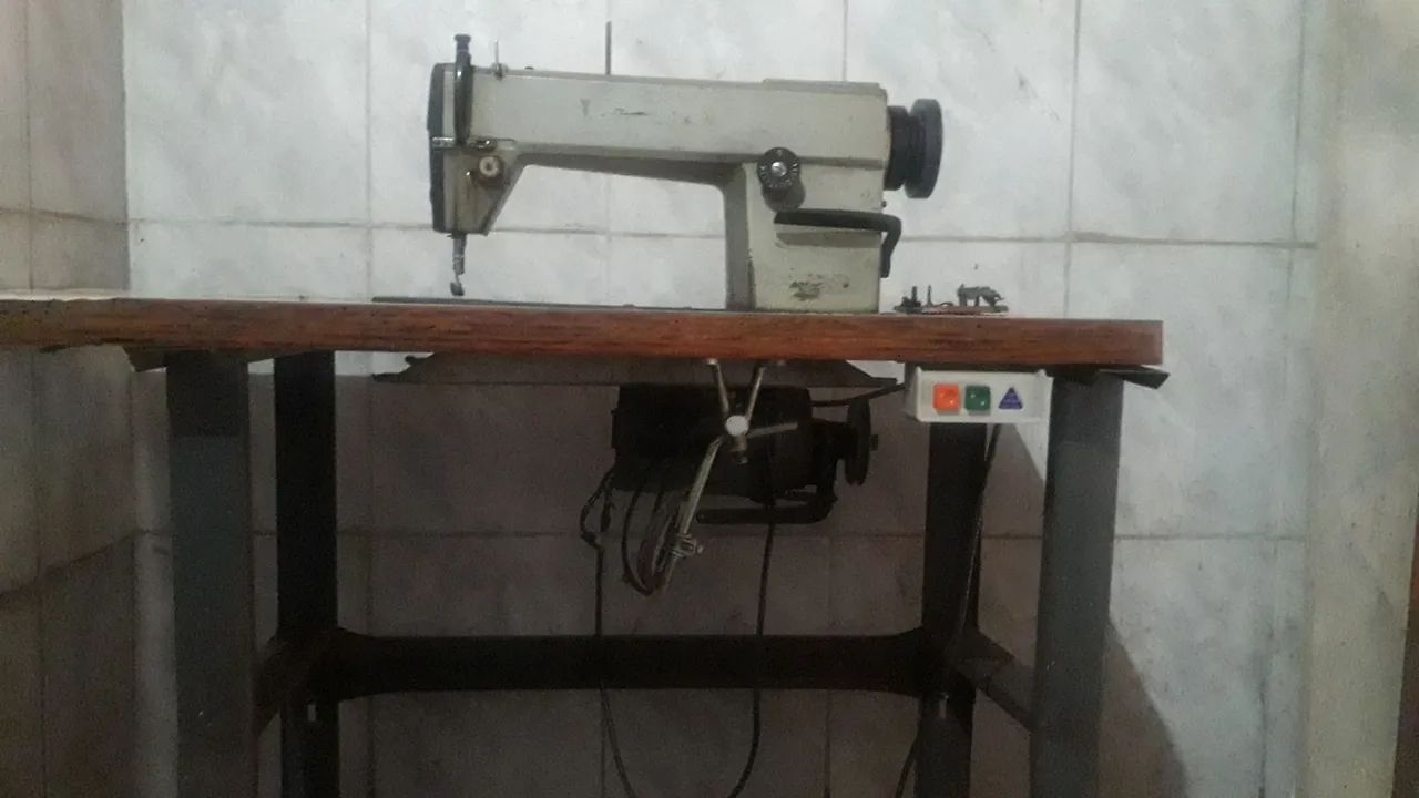 Máquina de costura industrial  - Foto 2