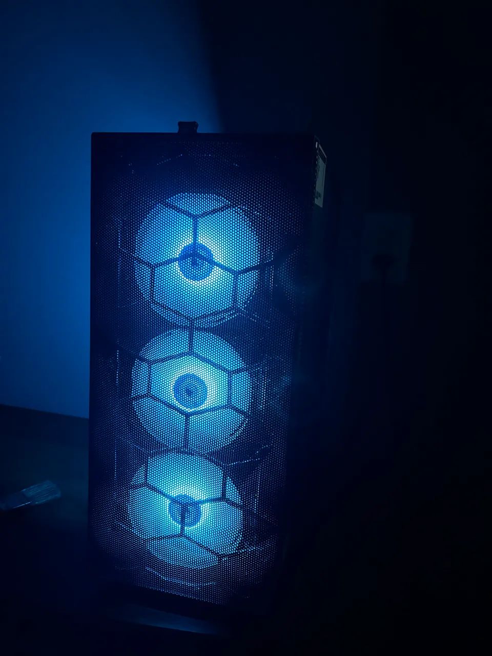 PC usado poucas vezes(venda ou troca por ps4 ou celular)