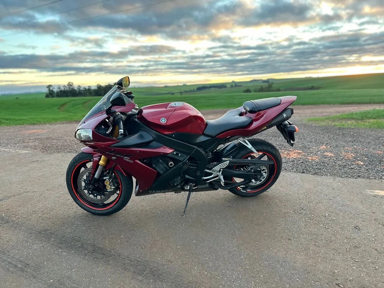 Yamaha r1 2004 olx cheap