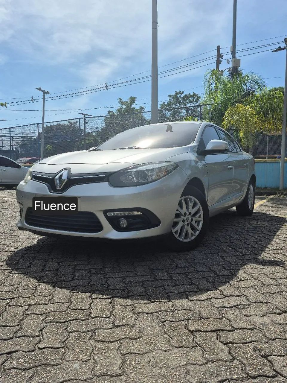 Renault Fluence Dynamique Plus CVT 2.0 2016