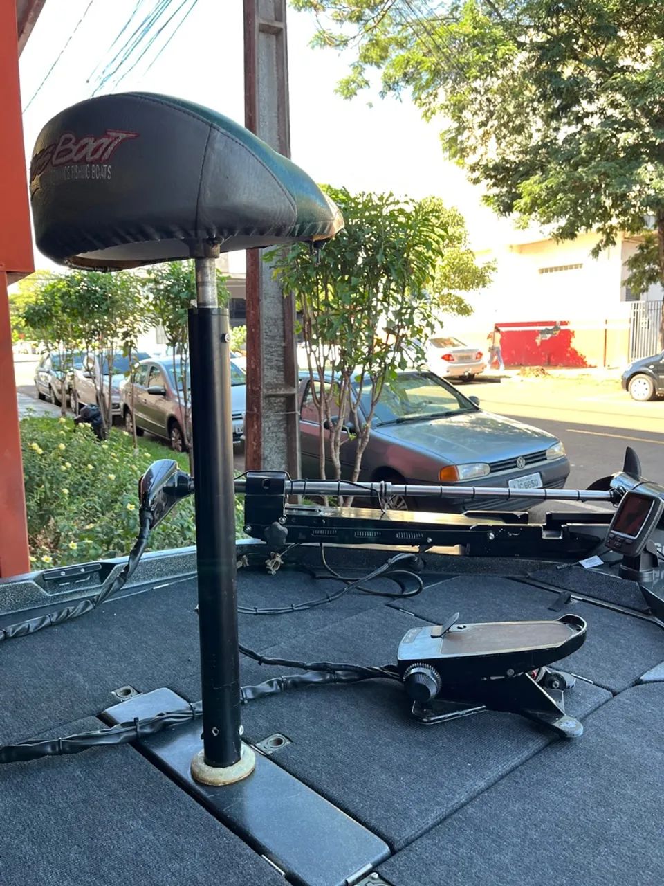 Lancha Bass Boat 2002 motor 175hp  - Foto 12