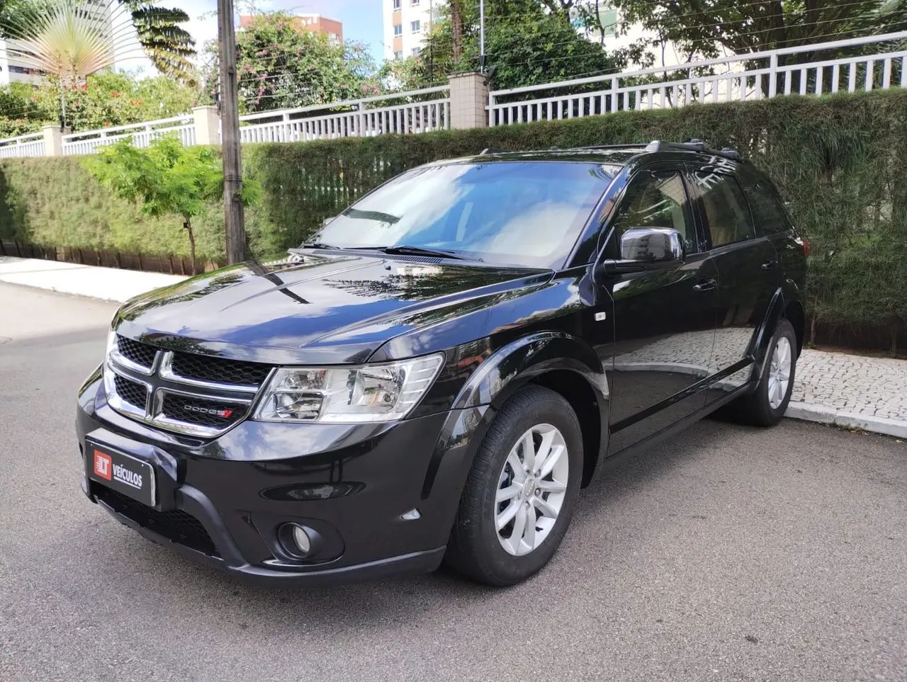 Dodge 2013 carro impecável Km 45 recebo seu carro na troca carro blindado 