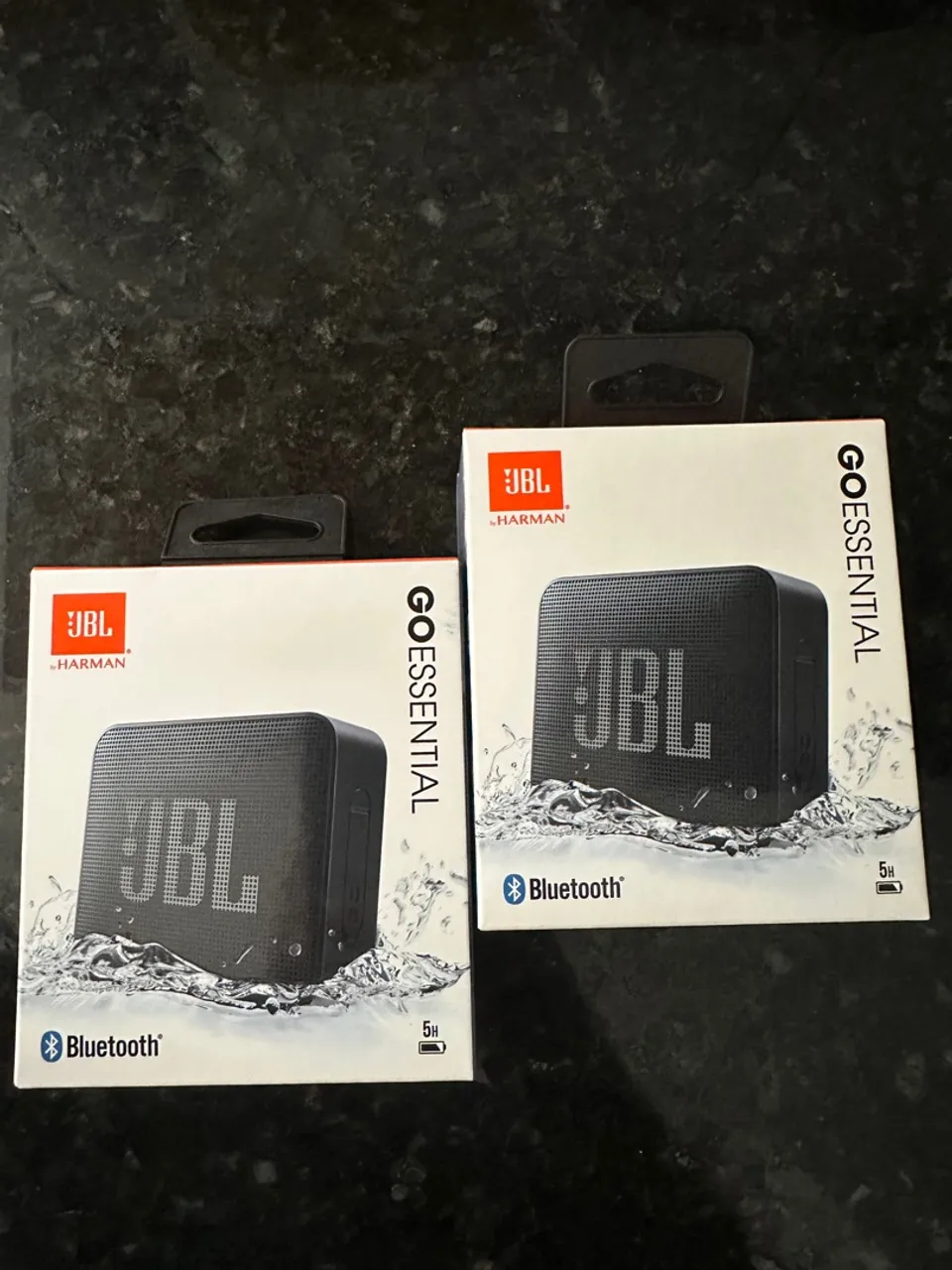 JBL GO Essential - Lacrada com nota e garantia
