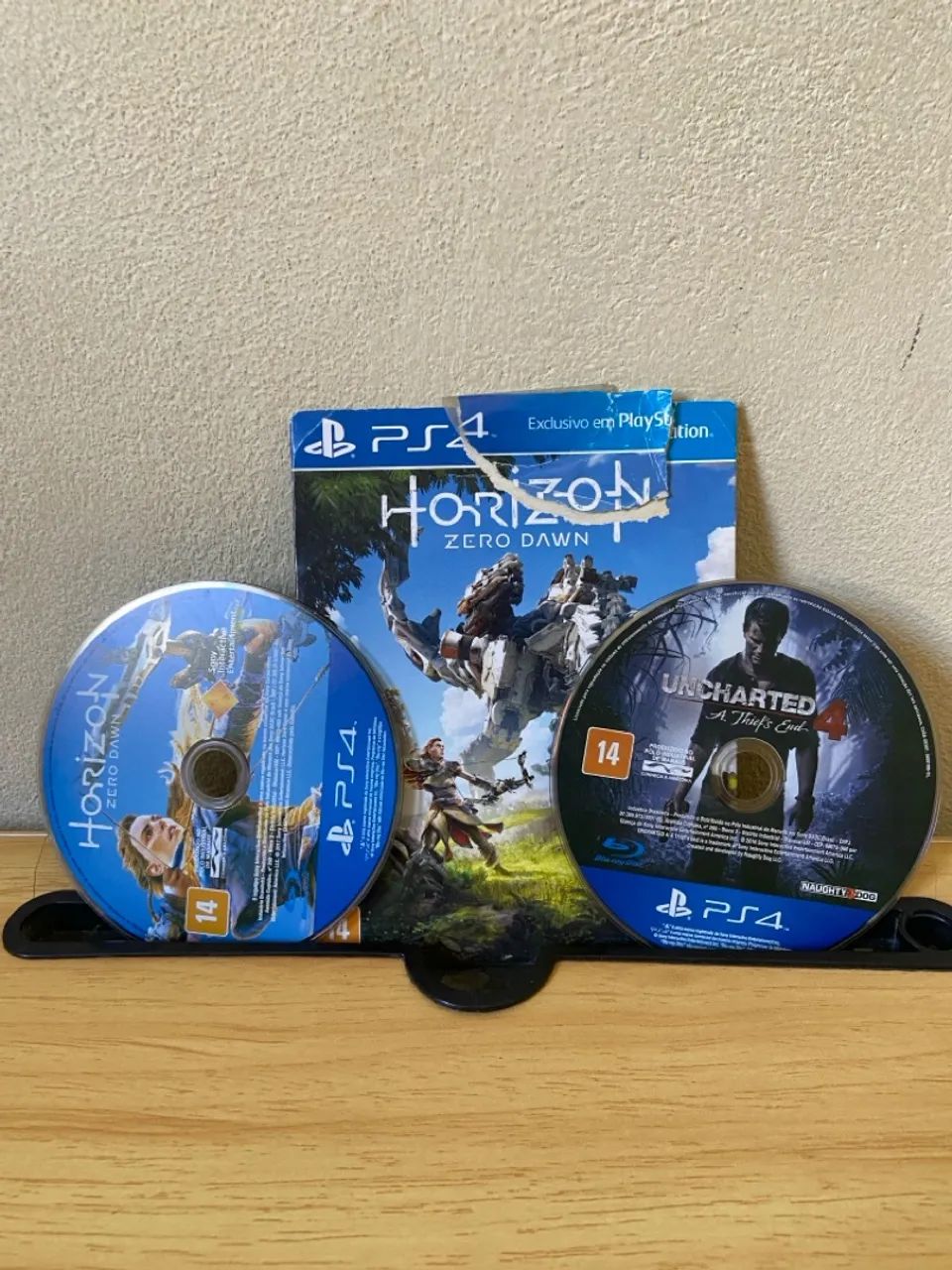 COMBO !! Horizon zero Dawn + Uncharted 4 PS4 mídia física (seminovos)