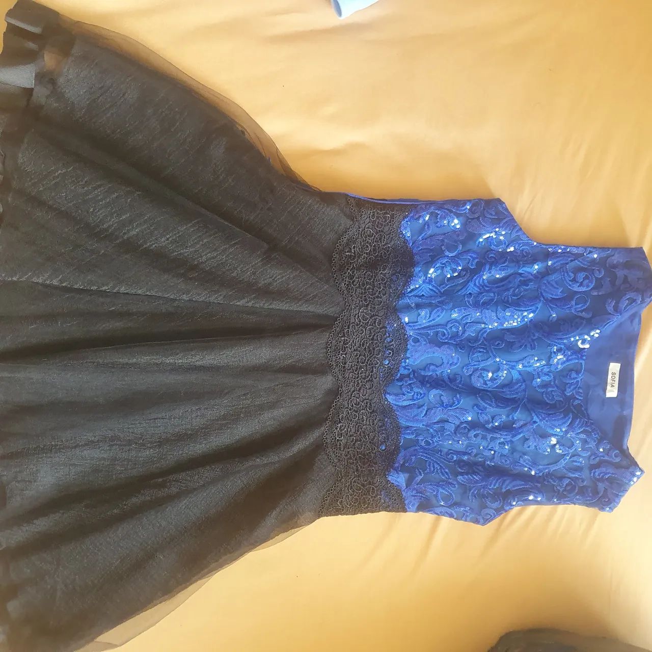 Vestido Azul Bordado com Paetês - Foto 3