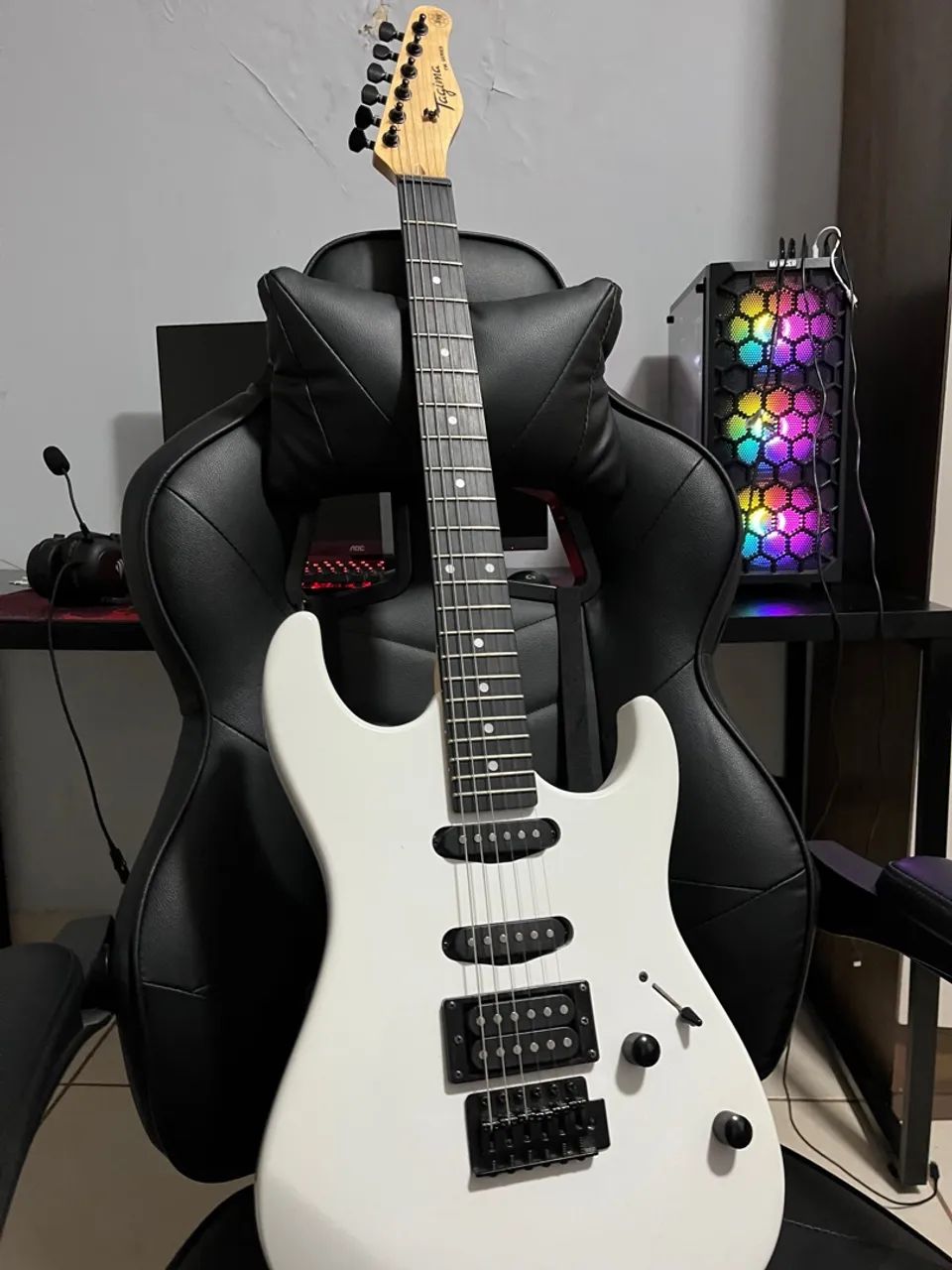 Guitarra Tagima branca