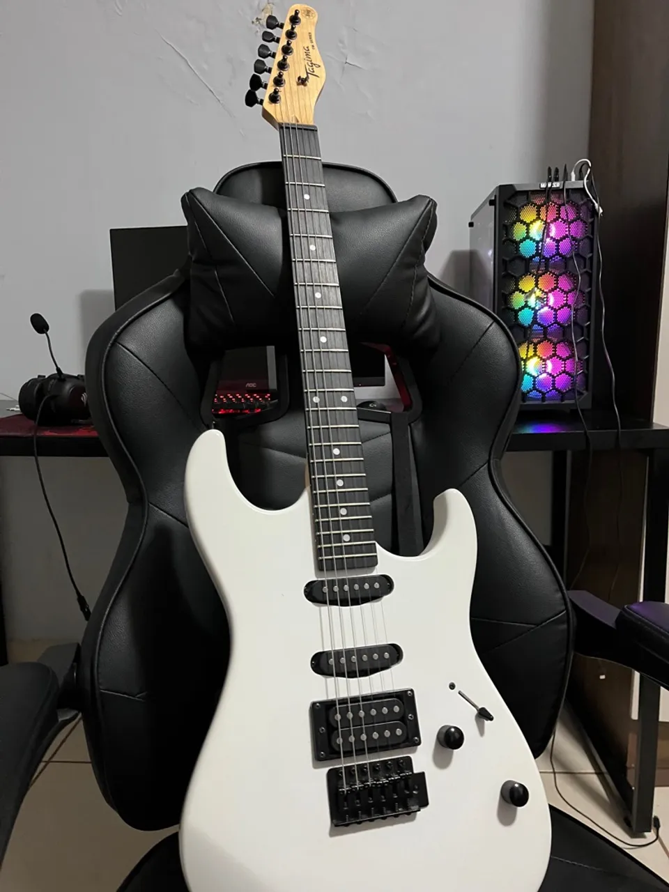 Guitarra Tagima branca