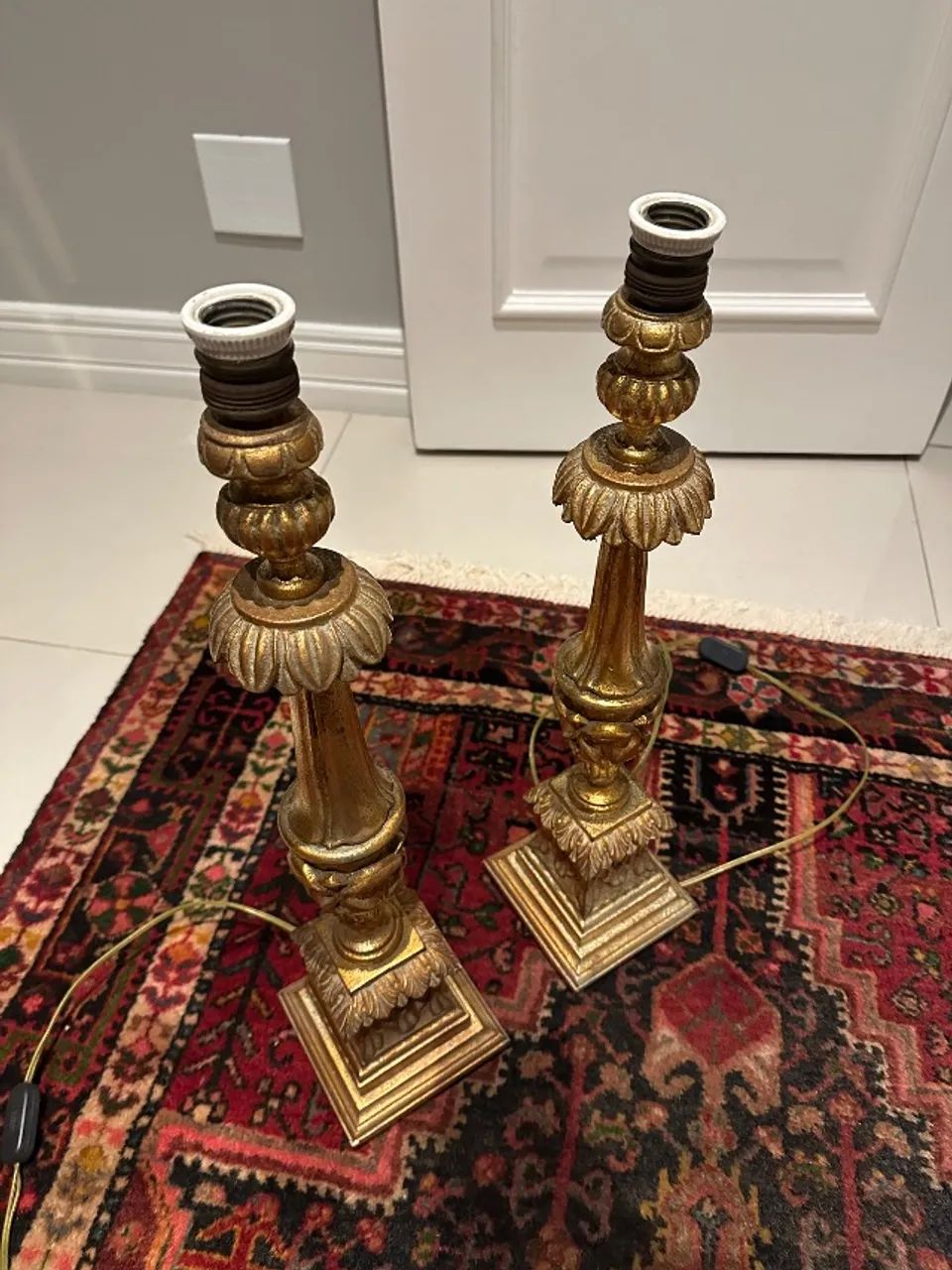 Antigo Tocheiro em madeira/ Abajur  - Foto 4