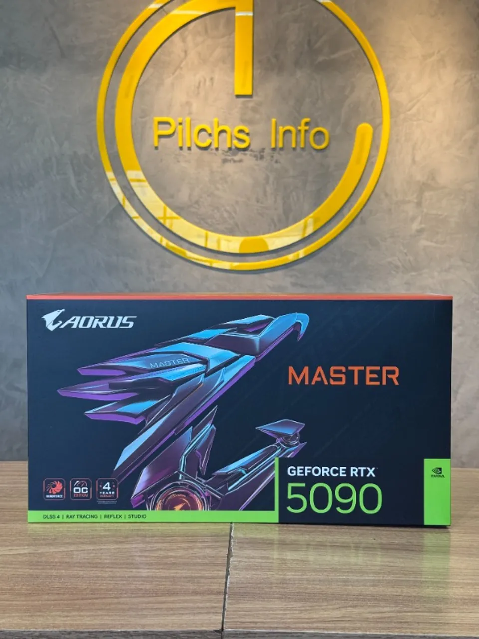 RTX 5090 32GB Aorus Master Black NOVA - Loja Física - Garantia - Olx Pay