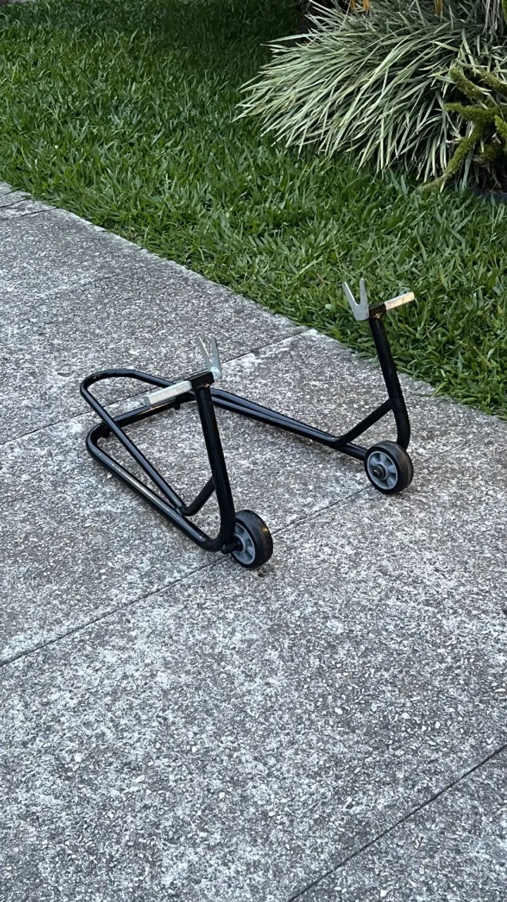 Cavalete traseiro para motos