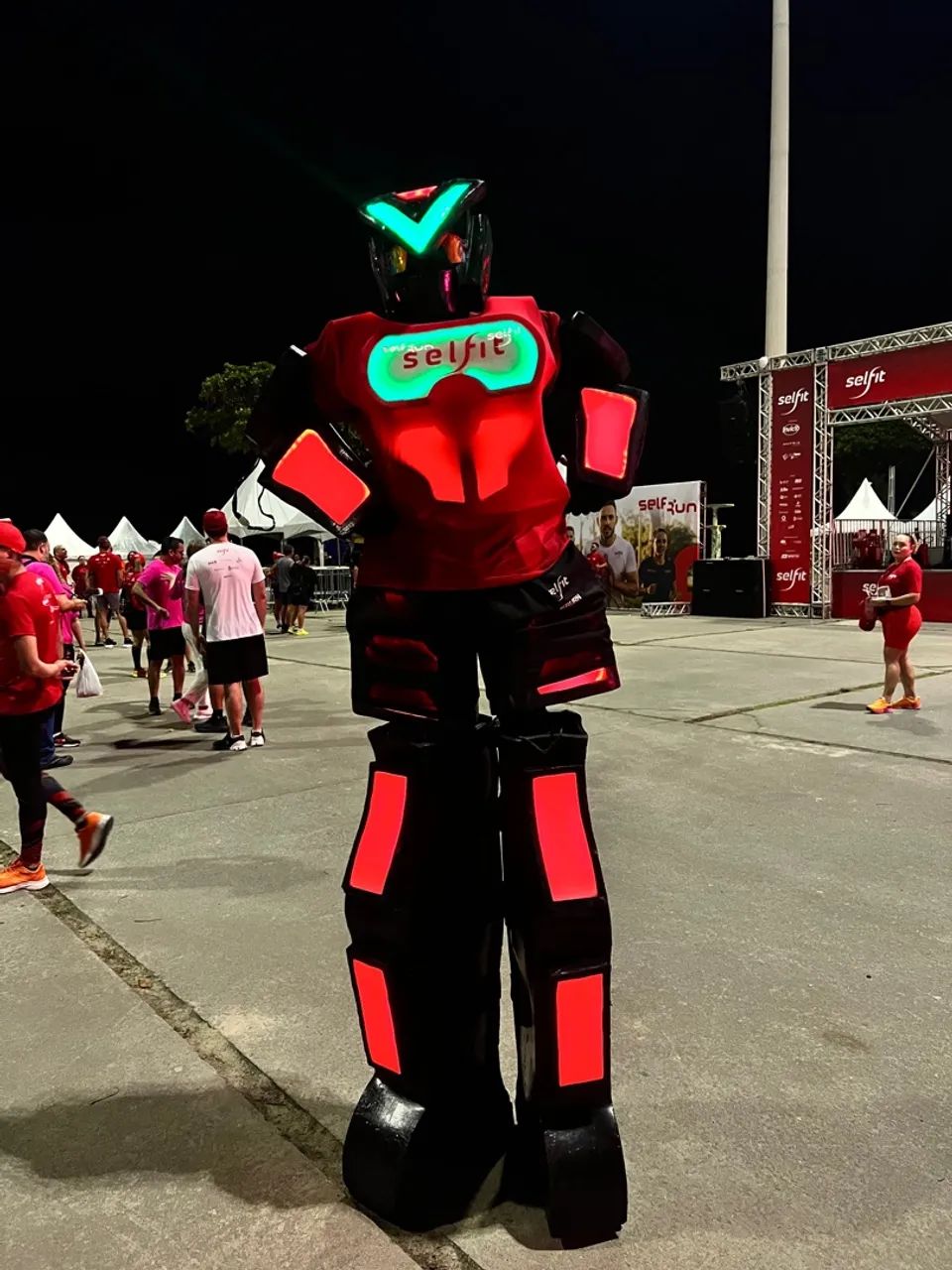 Robô LED Personalizado- Animação de Eventos