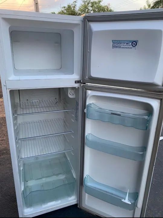 Geladeira Revisada ,com garantia ,fazemos entregas