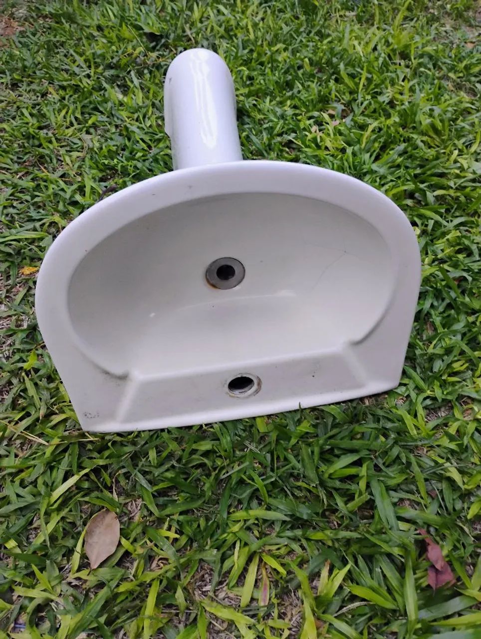 Pia para banheiro com coluna.64618080799490120