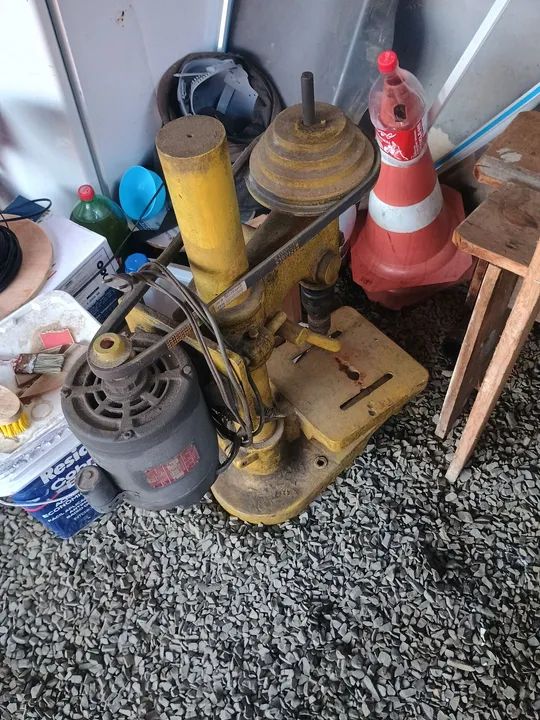 Furadeira de bancada 220v - Foto 3