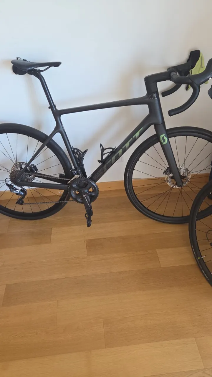 Bicicleta Scott Addict 20