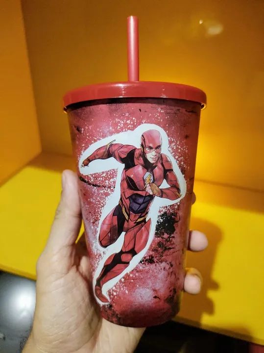 Copos Batman e Flash da Nutty Bavarian (liga da justiça) - Foto 2