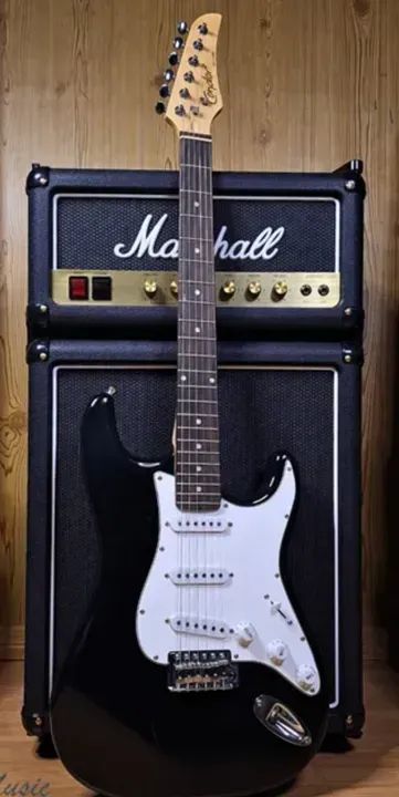 Kit Guitarra elétrica Condor RX-10 Stratocaster Preta com Cubo, Cabo e Capa - Foto 3