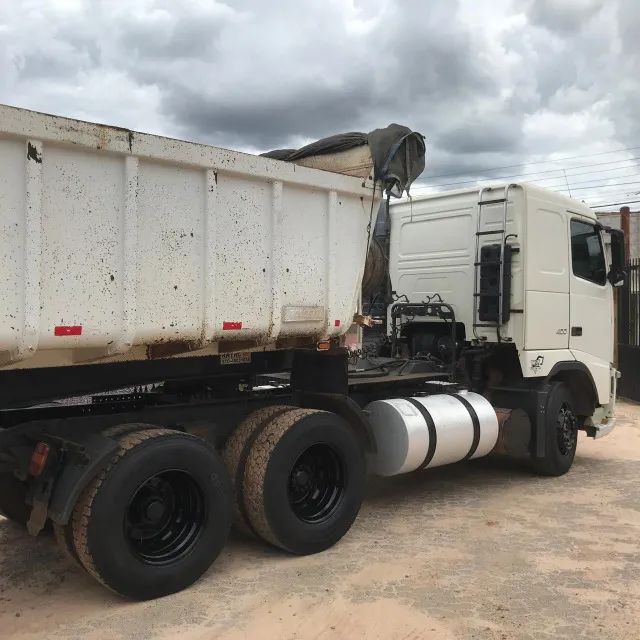 VENDO VOLVO FH400 6X2 - ANO 2010 C/ AR e CAÇAMBA ROSSETTI ANO 2008 - Foto 9