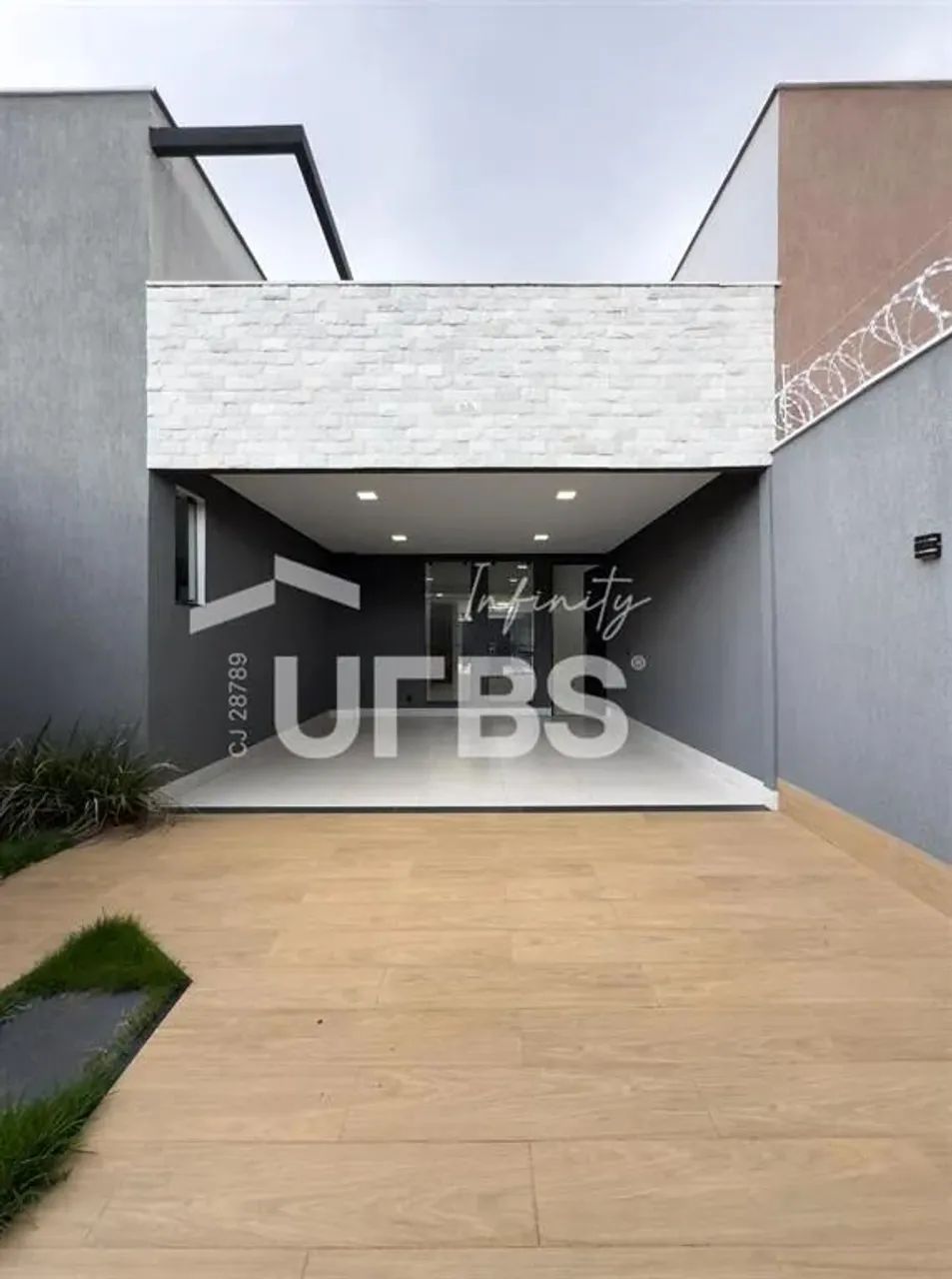 CASA COM 03 SUÍTES PLENAS NO JARDIM AMÉRICA - Foto 2