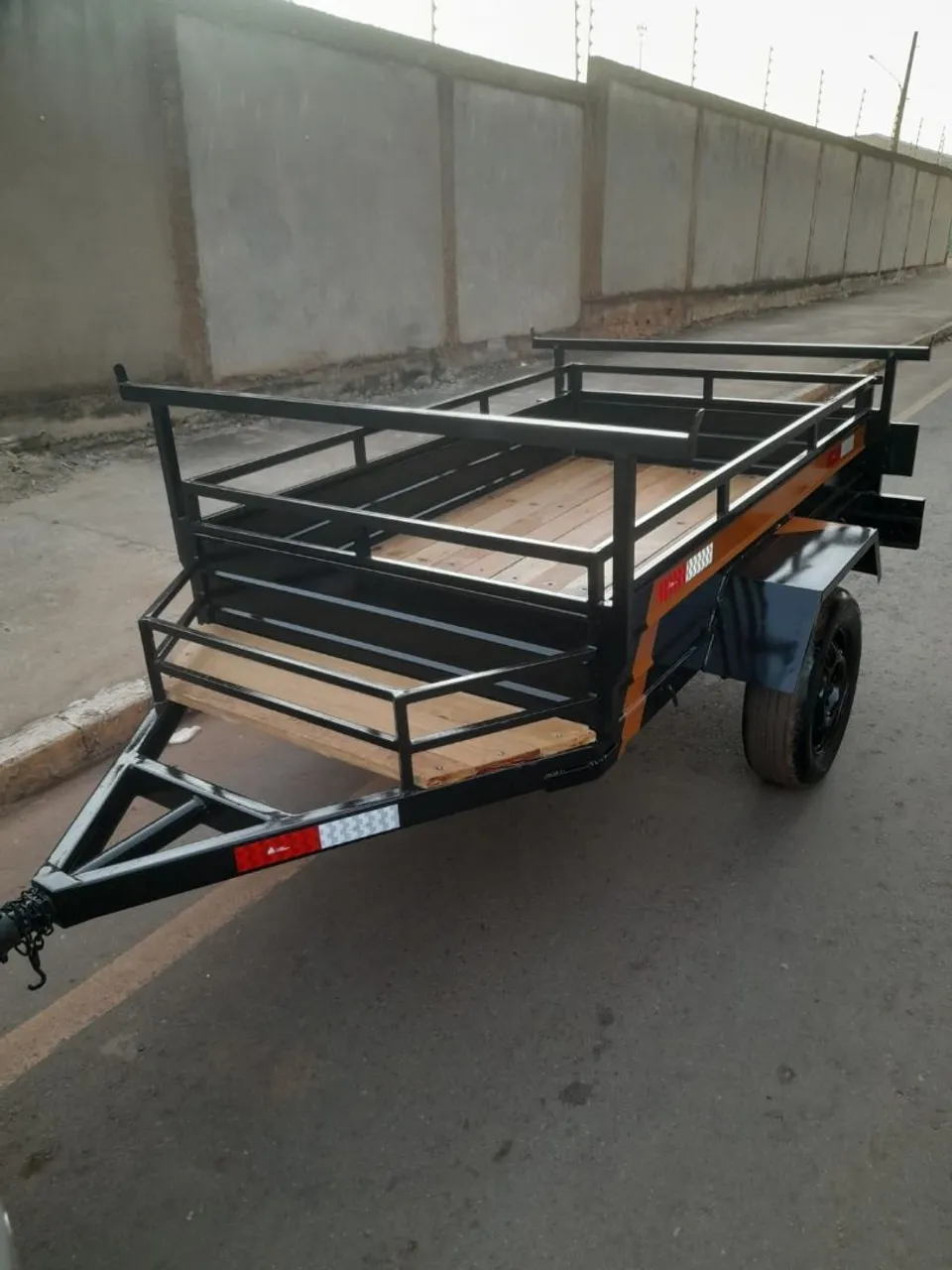 Vendo carretinha nova...somente a carretinha