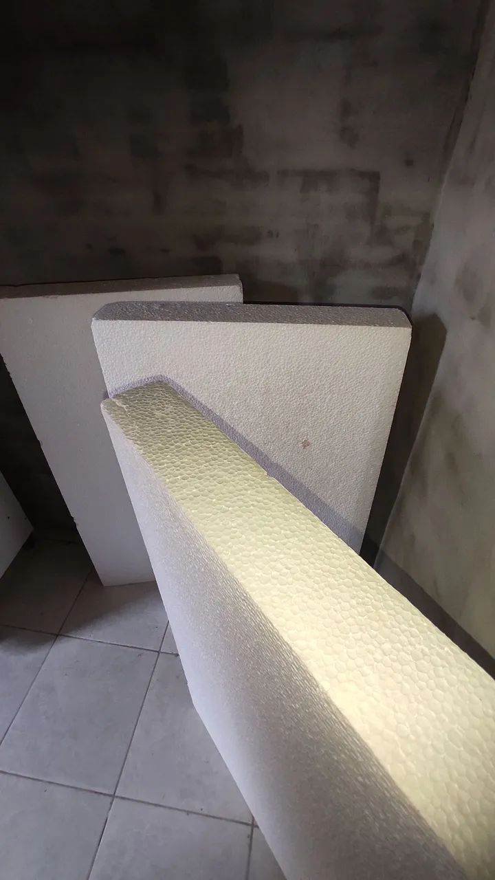 Isopor medindo 1,00x050x8cm - Foto 3