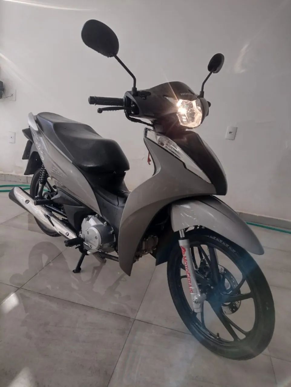 Vendo Biz 125 ano/modelo 2023/2024 - Foto 2