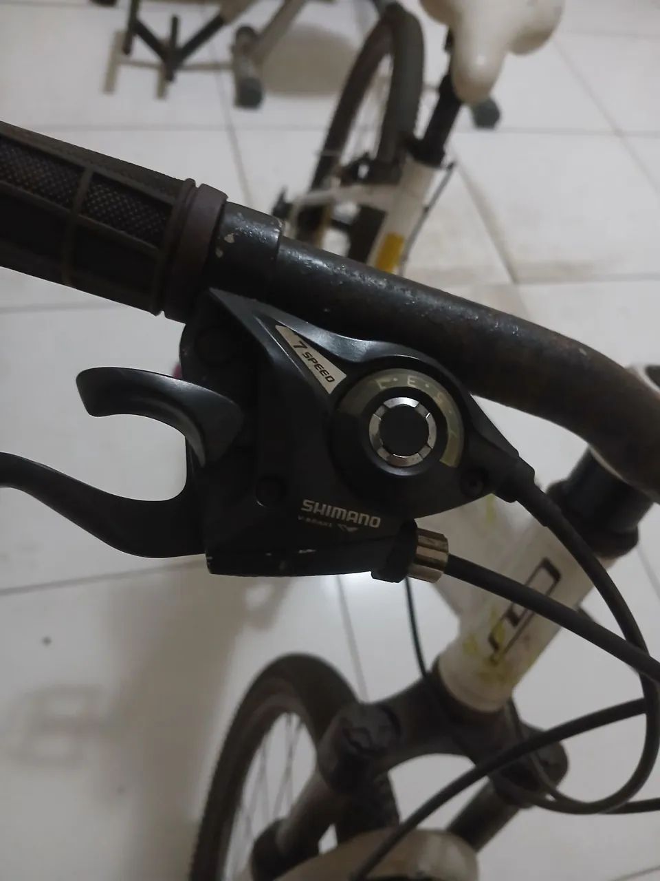 Bicicleta com  marcas aro 16 GT - Foto 6