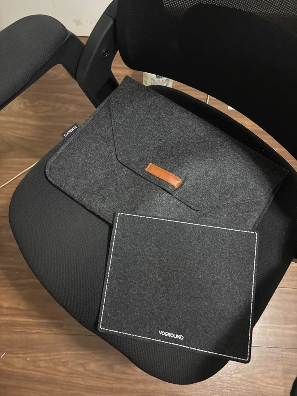 Capa e Mousepad Feltro Cinza para Notebook