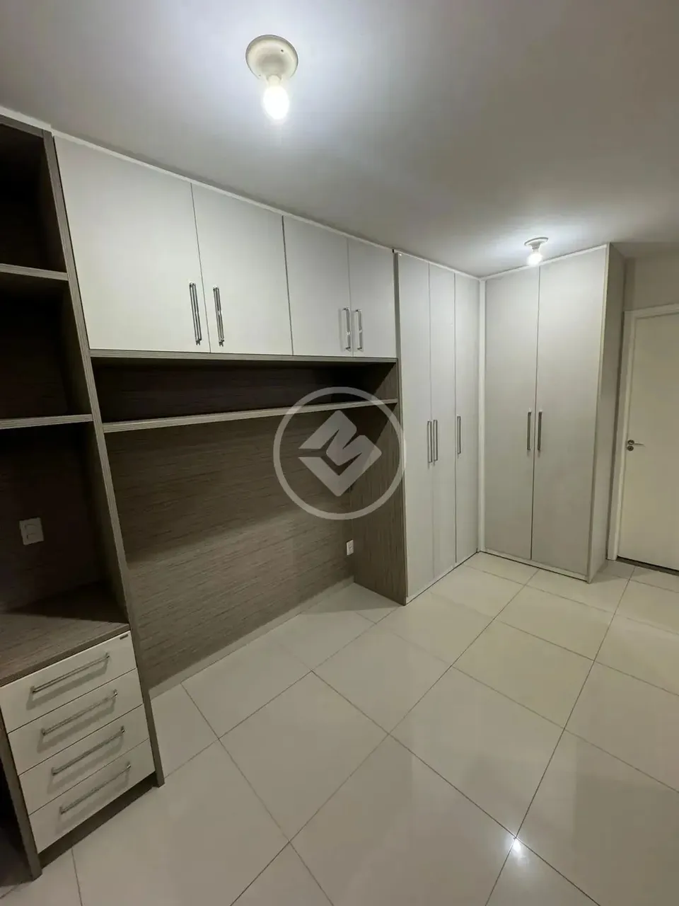 APARTAMENTO 3 QUARTOS (1 SUÍTE) - MOBILIADO - GARDEN GOIABEIRAS - SOL DA MANHÃ - PRÓXIMO S