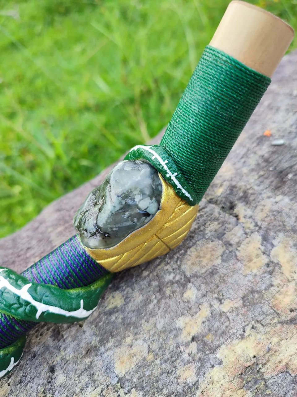 Tepi Aplicador Rapé Jiboia Branca Com Pedra Esmeralda - Jiboia Verde - Foto 3