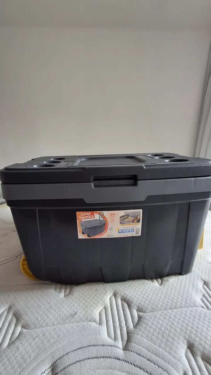 Antares 54L Insulated Cooler with Wheels - Gray/Black - Excellent Condition!
