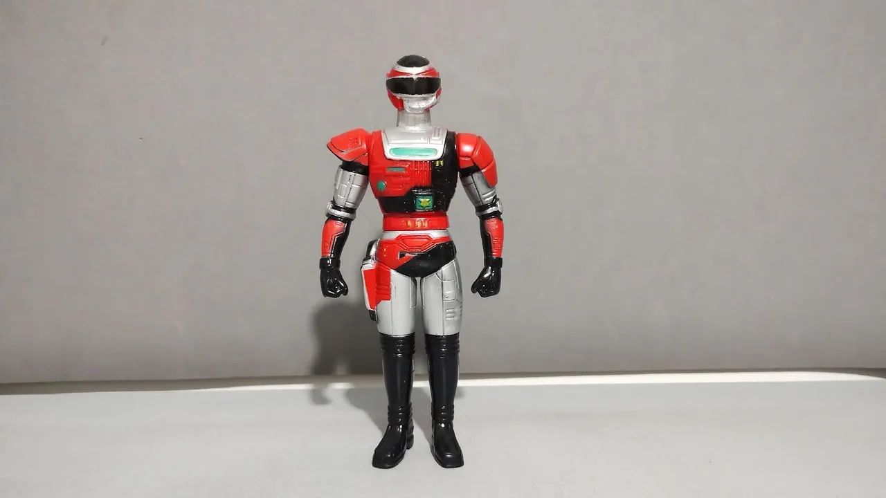Boneco Fire Winspector 17cm Bandai vinil Sofubis importado Japão.