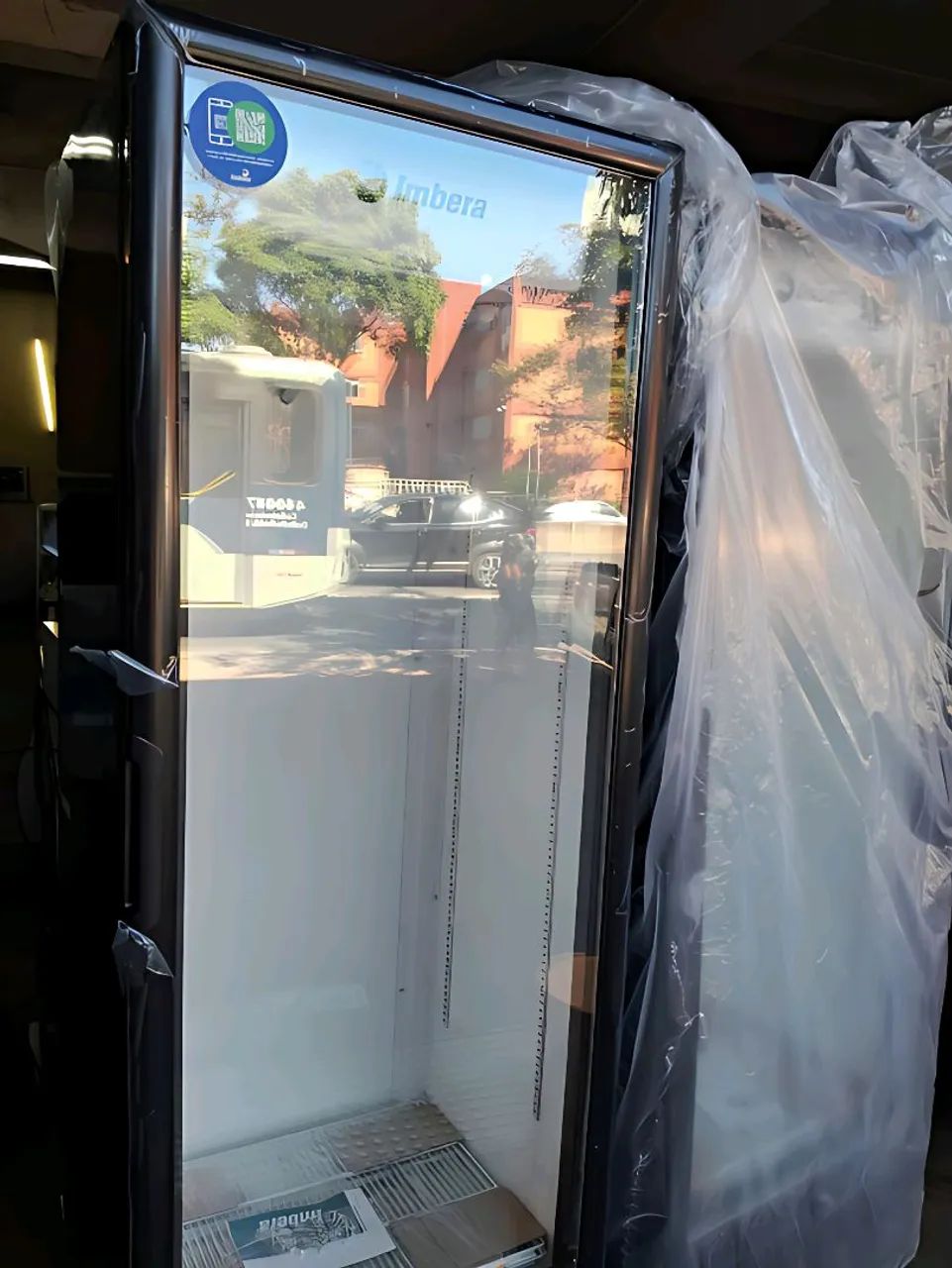 Geladeira porta de vidro 450 litros, Nova, Imbera VRS16. 220v