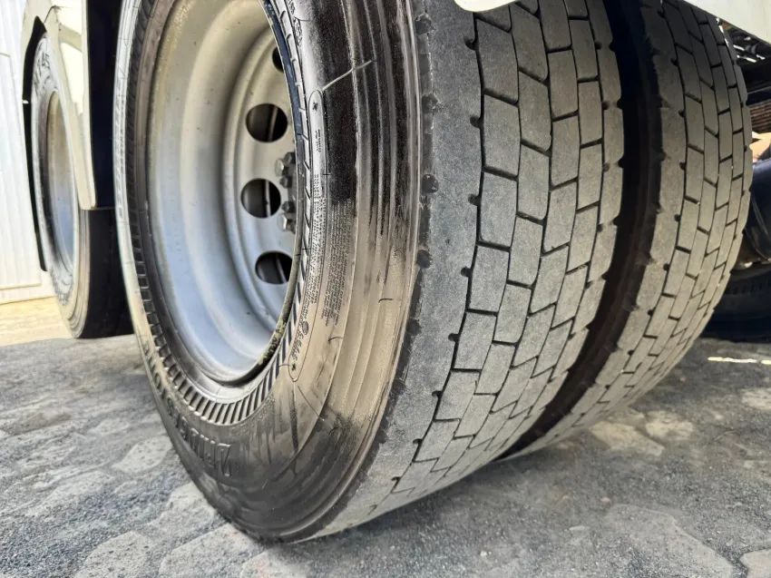 FH 460 GLOBETROTTER ISHIFT 6X2 2022 COM 10 PNEUS NOVOS - Foto 11