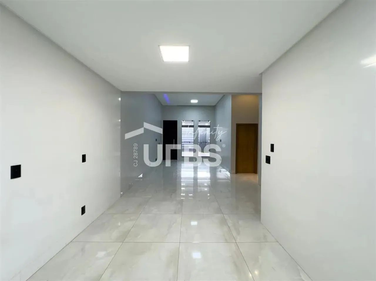 CASA COM 03 SUÍTES PLENAS NO JARDIM AMÉRICA - Foto 3